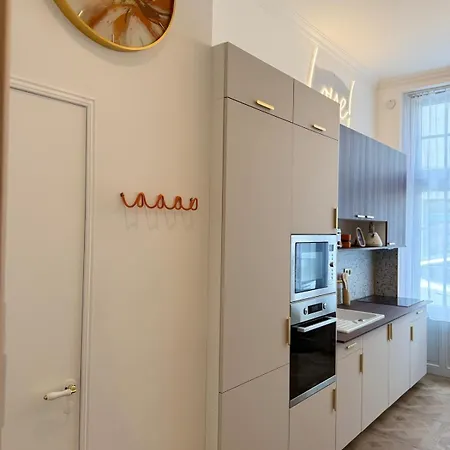 Le Garage 70 - 5 Pers - Clim - Rdc - 8 Min Du Zoo Apartmán La Flèche